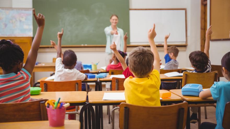 Texto Alternativo: La Comunidad de Madrid aprueba obras en colegios e institutos para crear 2.395 nuevas plazas públicas