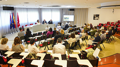 Texto Alternativo: El Centro Cultural Villa de Móstoles acoge un encuentro de alumnos de altas capacidades