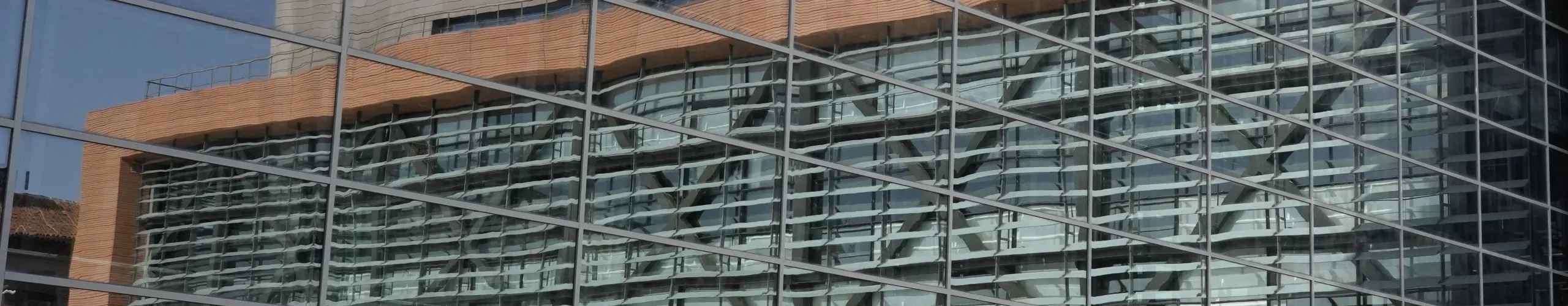 Texto Alternativo: El Ayuntamiento de Alcorcón impulsa un proyecto piloto para incorporar la Inteligencia Artificial (IA) en los trámites administrativos