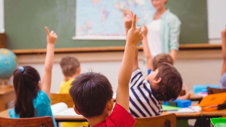 Texto Alternativo: La Comunidad de Madrid inicia las oposiciones de 2.962 plazas de docentes para el próximo curso escolar