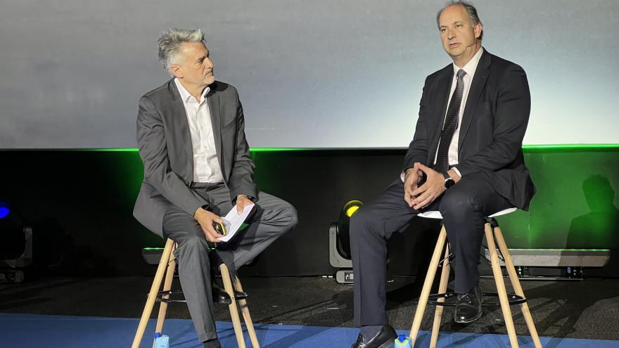 Texto Alternativo: La Comunidad de Madrid reforzará el próximo curso las competencias digitales de 1.250 estudiantes de 5º y 6º de Primaria