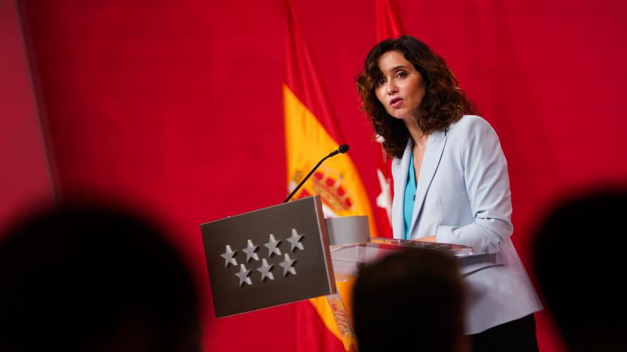 Texto Alternativo: Díaz Ayuso: “El Gobierno de la Comunidad de Madrid opina que cumple un compromiso cada tres días para seguir haciendo a Madrid la región más acogedora, libre y valiente del momento”