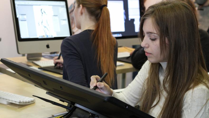 Texto Alternativo: La Comunidad de Madrid forma a jóvenes en ocio saludable, integración de personas con discapacidad o prevención de la violencia