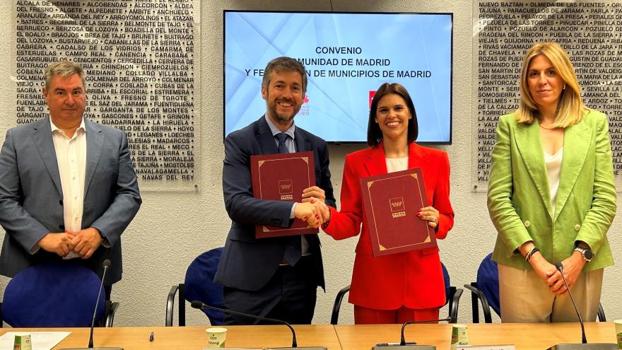Texto Alternativo: La Comunidad de Madrid firma un acuerdo con la Federación de Municipios para mejorar los servicios públicos de las 179 localidades de la región
