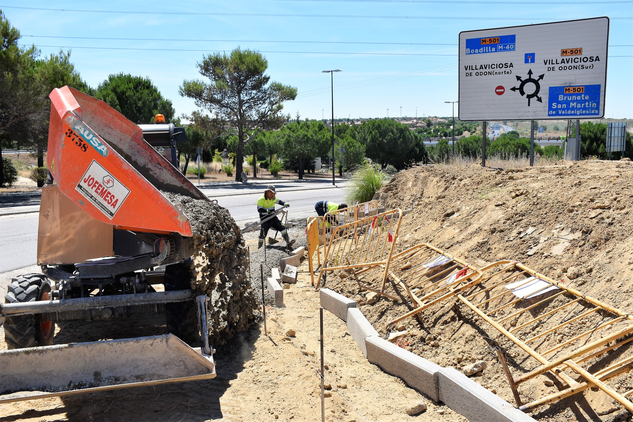 Texto Alternativo: Obras de mejora del acceso a las urbanizaciones El Bosque y el Monte de la Villa