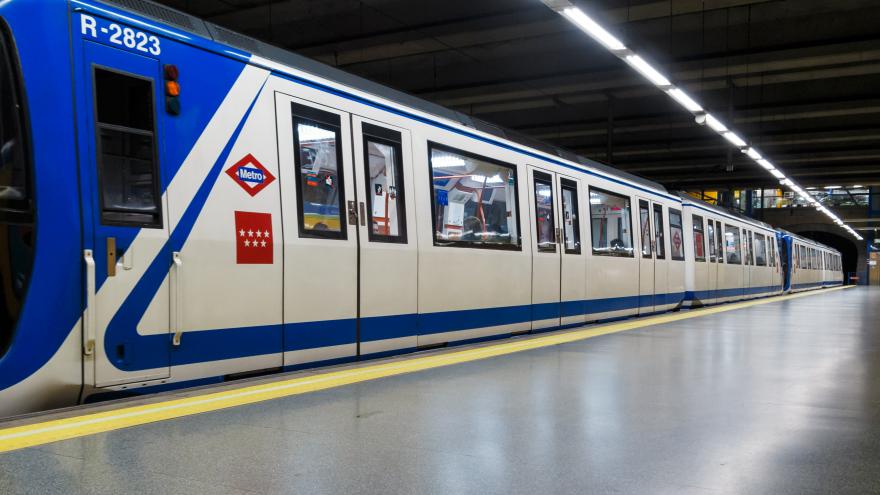 Texto Alternativo: La Comunidad de Madrid instala 40 equipos de refrigeración en los andenes de 20 estaciones de las líneas 1 y 5 de Metro para mejorar su climatización