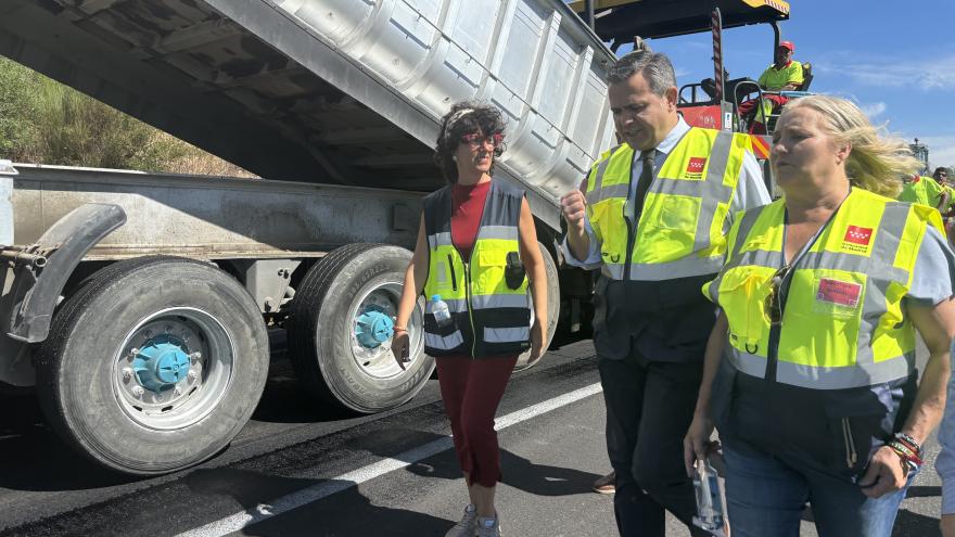 Texto Alternativo: La Comunidad de Madrid invierte 20 millones de euros para renovar el asfaltado de 145 kilómetros de carreteras