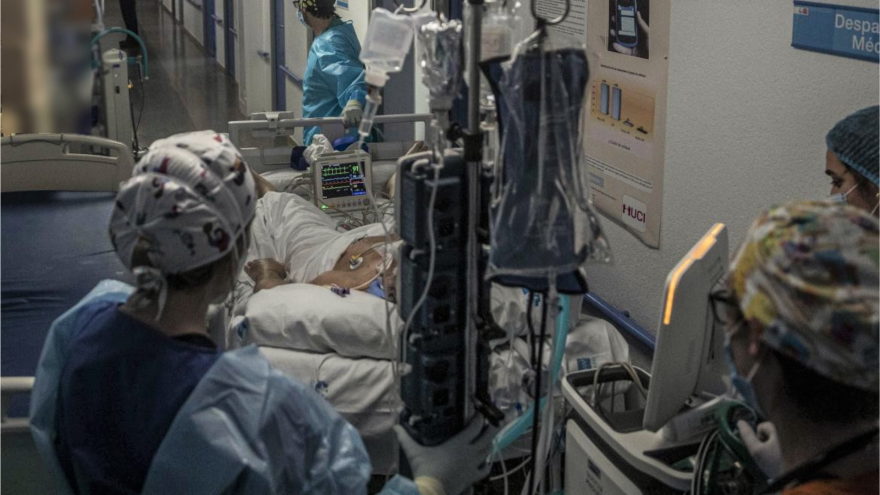 Texto Alternativo: El Servicio de Medicina Intensiva del Hospital de La Princesa obtiene el certificado AENOR de calidad