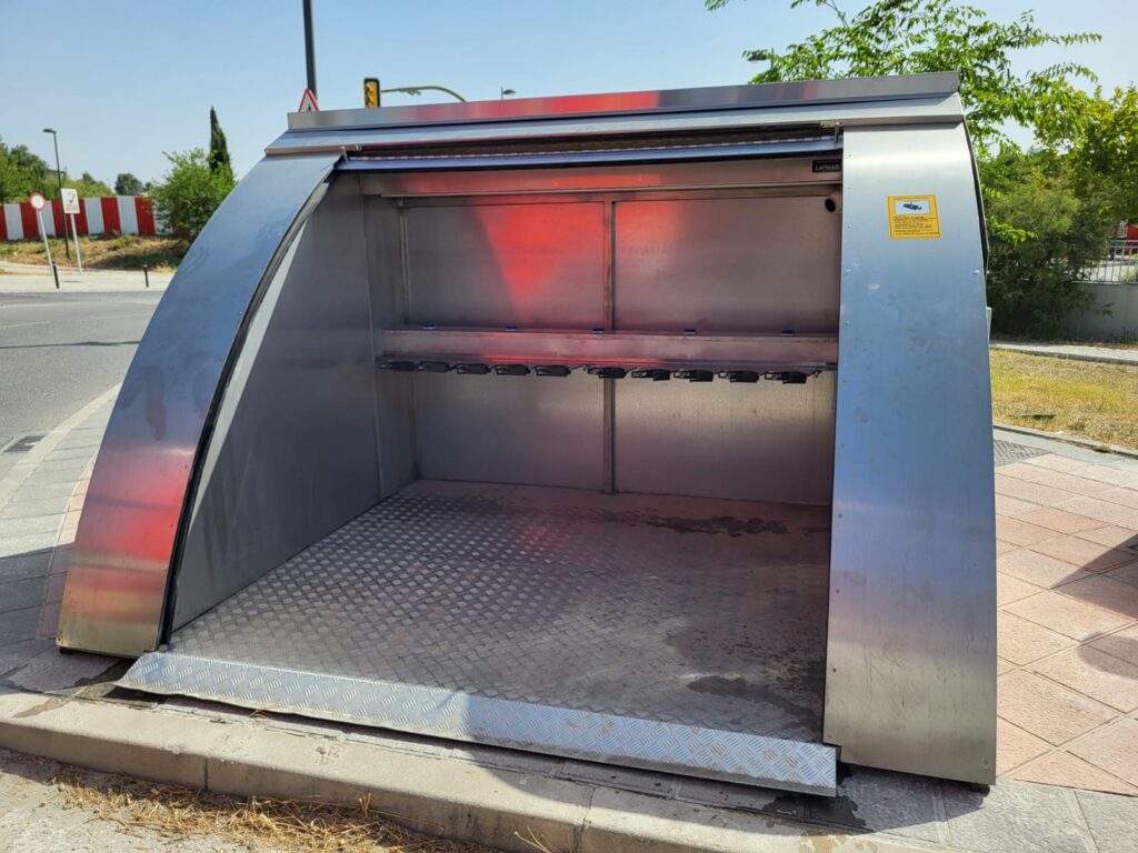 Texto Alternativo: Getafe pone en marcha su primer ‘Aparcatinetes’ en la estación de El Casar