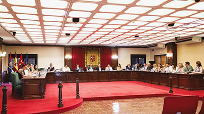 Texto Alternativo: Celebrado el último pleno ordinario del curso político en Móstoles