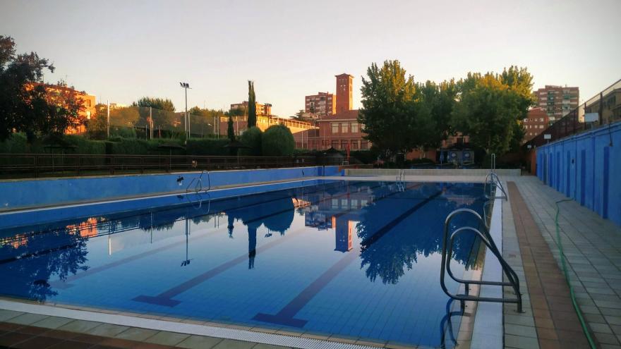 Texto Alternativo: La Comunidad de Madrid reitera la necesidad de extremar las precauciones y vigilar a los menores en las piscinas