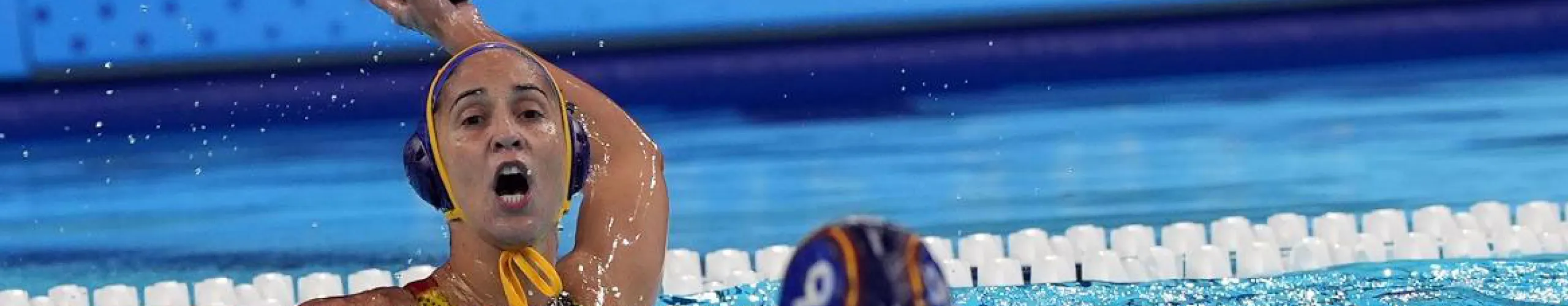 Texto Alternativo: Alcorcón rendirá homenaje a Pilar Peña, la waterpolista alcorconera ganadora de un Oro en los Juegos Olímpicos París 2024, dando su nombre a una calle en Retamar de la Huerta