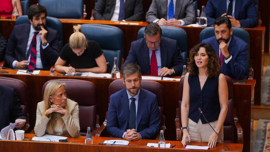 Texto Alternativo: La Comunidad de Madrid ha respondido más de 7.500 iniciativas de la Asamblea de Madrid en menos de un año