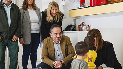 Texto Alternativo: Más de 16.000 niños de educación de Infantil y Primaria vuelven hoy a las aulas en Móstoles