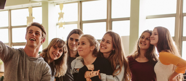 Texto Alternativo: Llegan los talleres de Dejóvenes para el último trimestre, con el Laboratorio Digital ‘Make-it’ como gran novedad