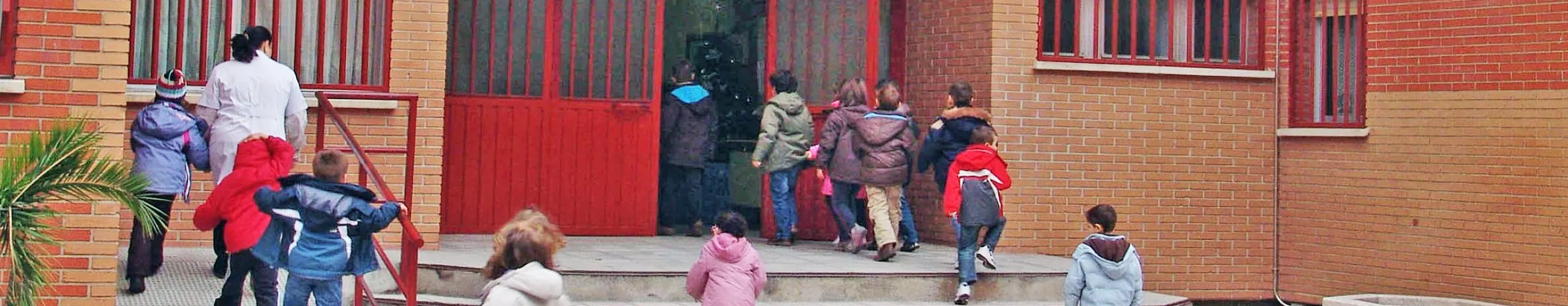 Texto Alternativo: Más de 26.300 alumnos y alumnas comienzan el nuevo curso escolar 2024/2025 en Alcorcón