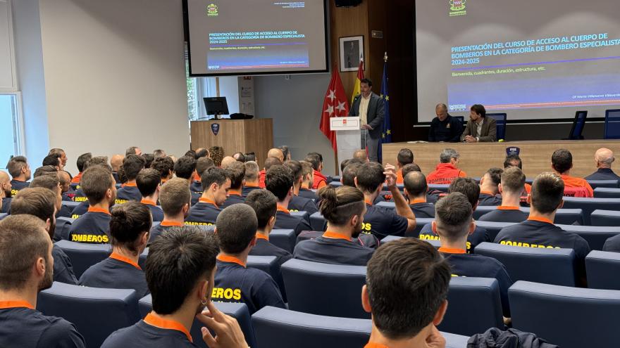 Texto Alternativo: La Comunidad de Madrid inicia la formación de 125 nuevos bomberos para incorporarlos al Cuerpo regional