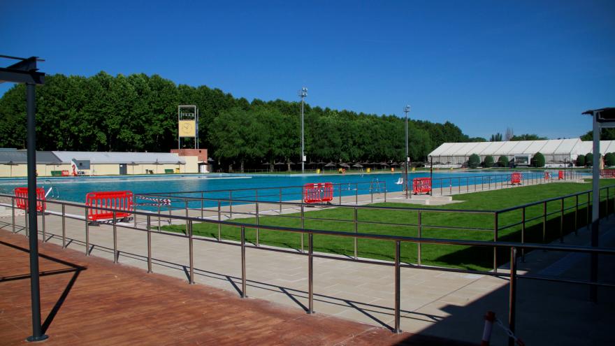 Texto Alternativo: La Comunidad de Madrid registra este verano un 7% más de usuarios en sus piscinas públicas