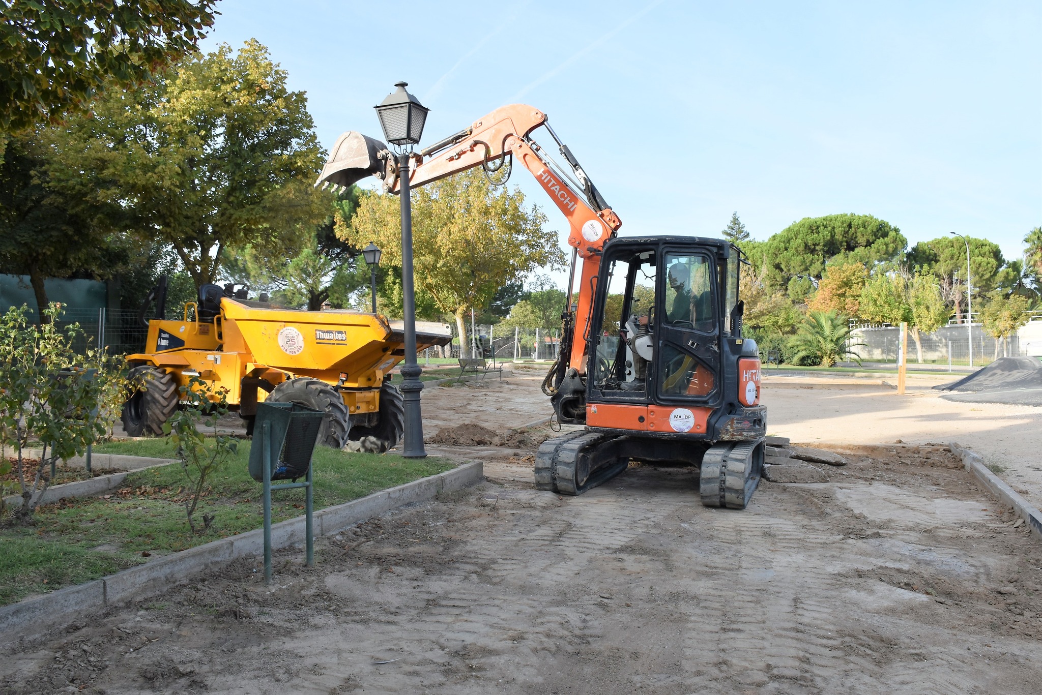 Texto Alternativo: Trabajos de rehabilitación del parque 150 aniversario