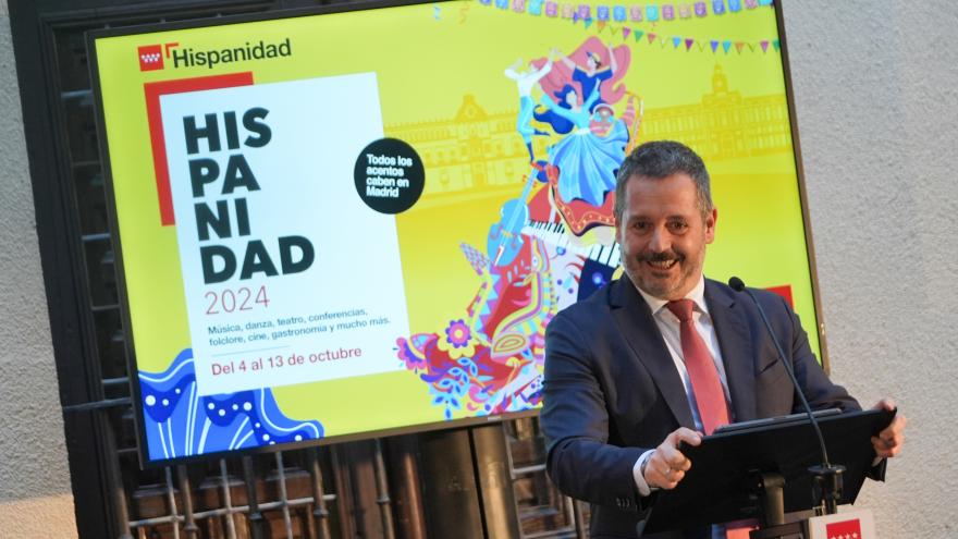 Texto Alternativo: La Comunidad de Madrid arranca Hispanidad 2024 con el pregón de la nueva directora de la ORCAM, la mexicana Alondra de la Parra