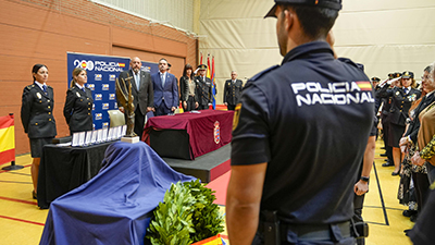Texto Alternativo: El alcalde asiste a la celebración de los Santos Ángeles Custodios, patrón de la Policía Nacional