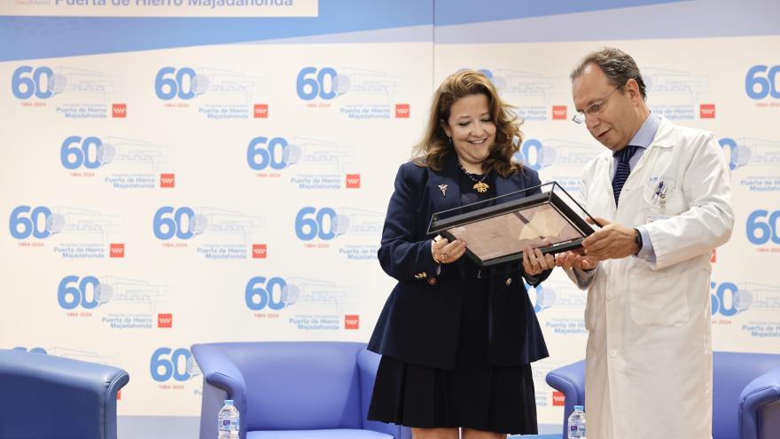 Texto Alternativo: El Hospital Puerta de Hierro cumple 60 años atendiendo 200.000 urgencias anuales y 100 operaciones diarias de la sanidad madrileña