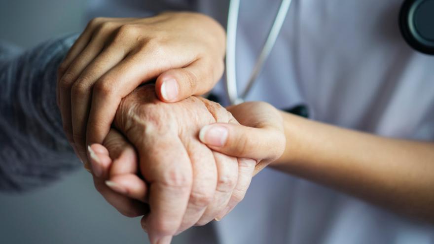 Texto Alternativo: El Hospital público de Móstoles atendió el año pasado a 500 pacientes a través de su equipo de Cuidados Paliativos