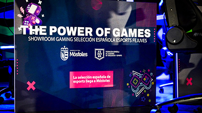 Texto Alternativo: La selección española de Esports llega a Móstoles