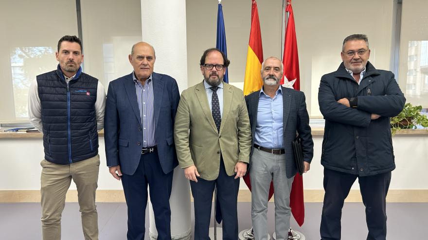 Texto Alternativo: La Comunidad de Madrid lanza un proyecto piloto de vigilancia avanzado para aumentar la seguridad de los taxistas