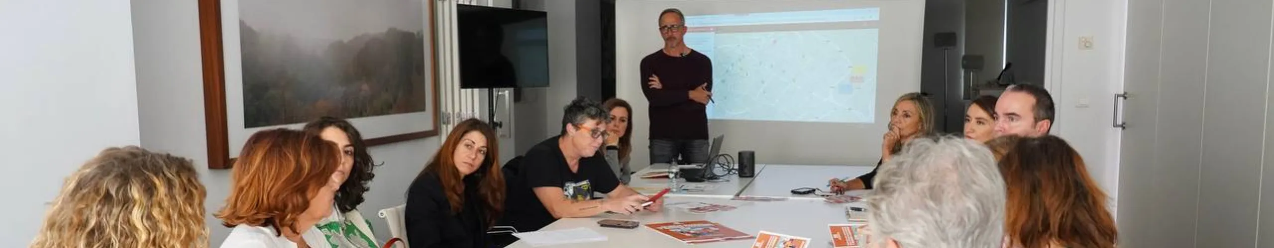 Texto Alternativo: Alcorcón presenta el Mapa de Recursos de Salud Mental en la Segunda Mesa Técnica de Salud Mental