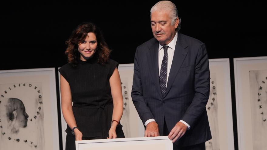 Texto Alternativo: Díaz Ayuso participa en los Premios Influyentes que reconocen a personas y empresas extraordinarias