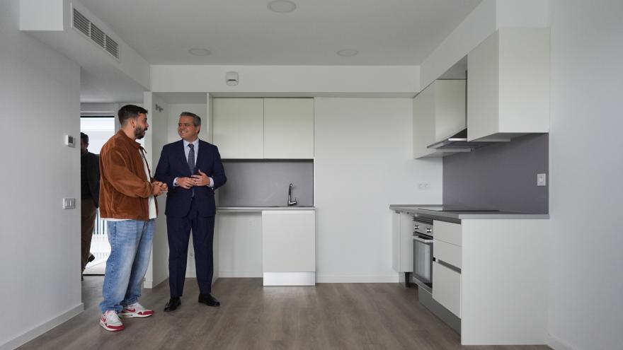 Texto Alternativo: La Comunidad de Madrid entrega 78 nuevas viviendas del Plan Vive en Getafe destinadas a alquiler a precio asequible