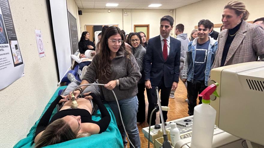 Texto Alternativo: La Comunidad de Madrid asegura las prácticas de los alumnos de centros públicos de FP en la rama sanitaria