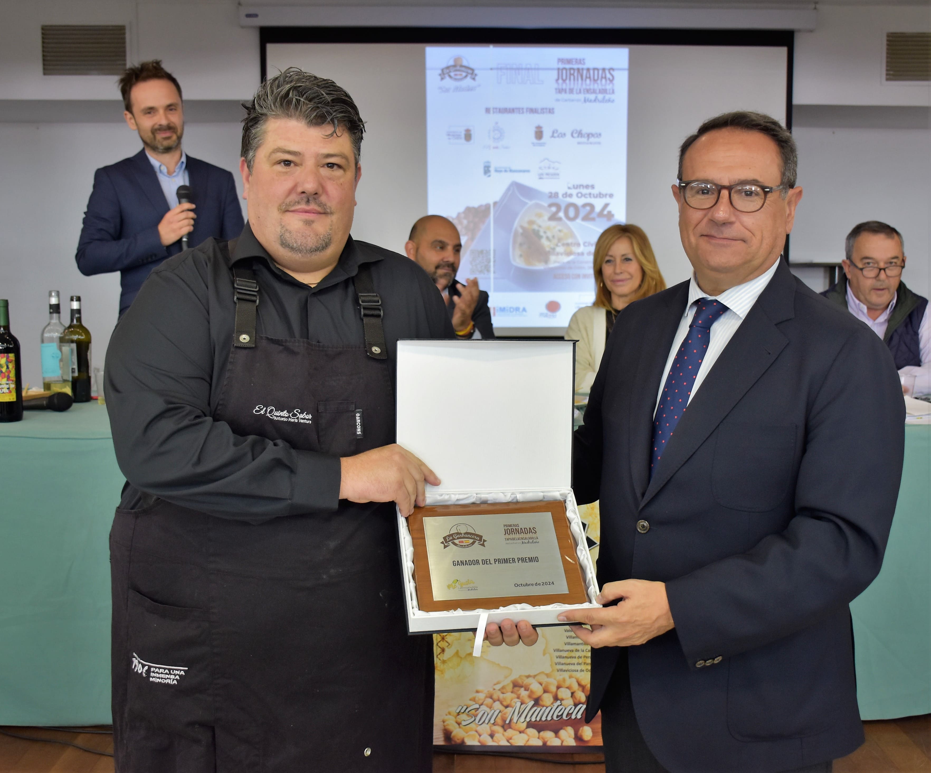 Texto Alternativo: El restaurante El Quinto Sabor de Villaviciosa de Odón gana las I Jornadas de la Tapa de la Ensaladilla Madrileña con garbanzo madrileño