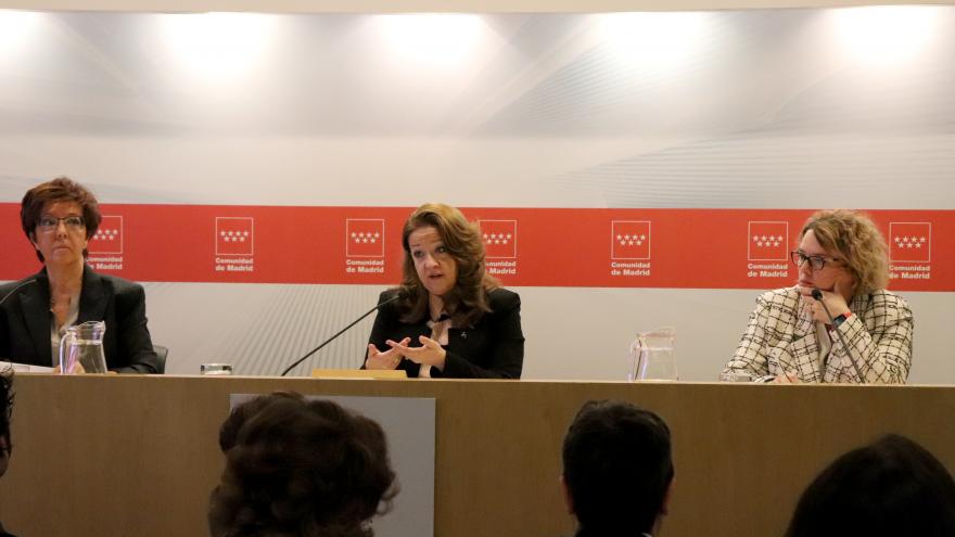 Texto Alternativo: La Comunidad de Madrid inicia la campaña Ante la gripe, arrima el hombro, para concienciar a los sanitarios sobre la necesidad de vacunarse