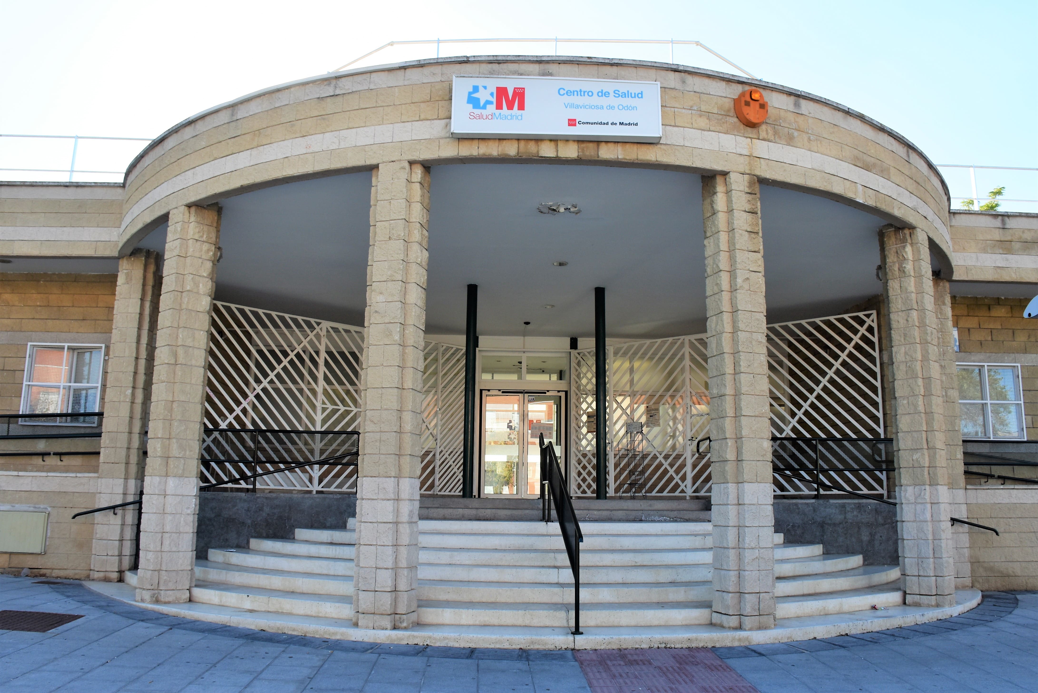 Texto Alternativo: El alcalde de Villaviciosa de Odón propone a la consejera de Sanidad la instalación de una base de ambulancias del SUMMA 112 en el Centro de Salud que quedará libre tras la construcción del nuevo