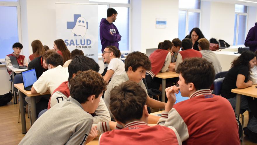 Texto Alternativo: El Hospital público de La Princesa celebra un concurso de videojuegos educativos sobre salud durante la Semana de la Ciencia y la Innovación