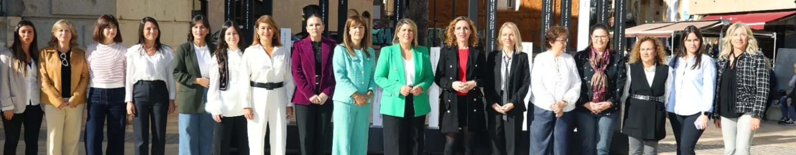 Texto Alternativo: La alcaldesa de Alcorcón, Candelaria Testa, participa en la Comisión de Lucha contra la Violencia de Género de la FEMP en Cartagena
