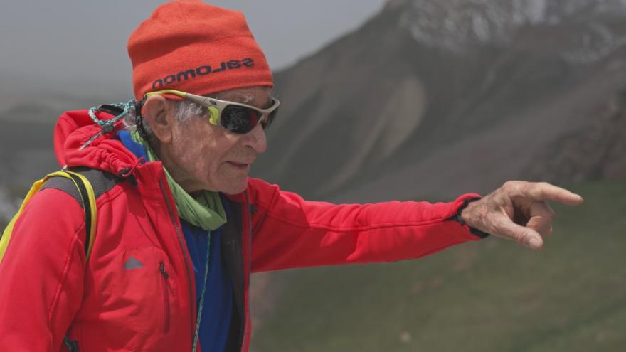 Texto Alternativo: La Comunidad de Madrid patrocina la expedición a la cumbre del Manaslu en Nepal que liderará el alpinista Carlos Soria a sus 86 años