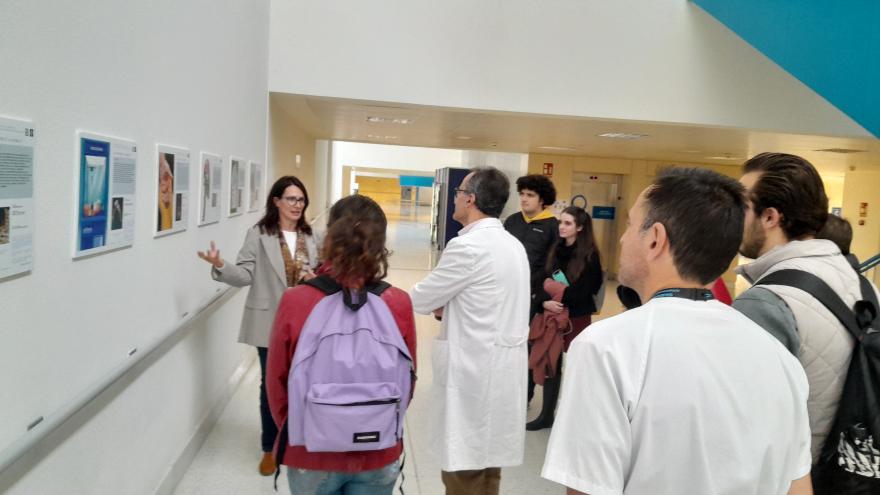 Texto Alternativo: El Hospital público del Henares acoge la exposición '¡Qué arte tiene tu anatomía!'