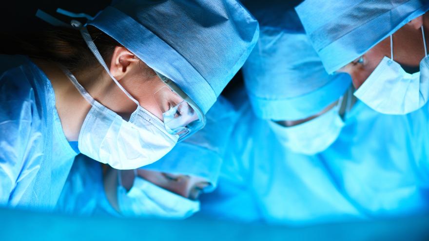 Texto Alternativo: El Hospital público La Paz de la Comunidad de Madrid implanta un dispositivo cardíaco intracorpóreo por primera vez en España a un paciente pediátrico