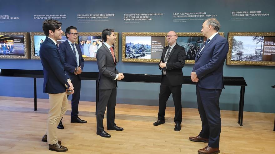 Texto Alternativo: La Comunidad de Madrid conoce en Corea del Sur diferentes programas y proyectos aplicados al ámbito de la educación y la innovación