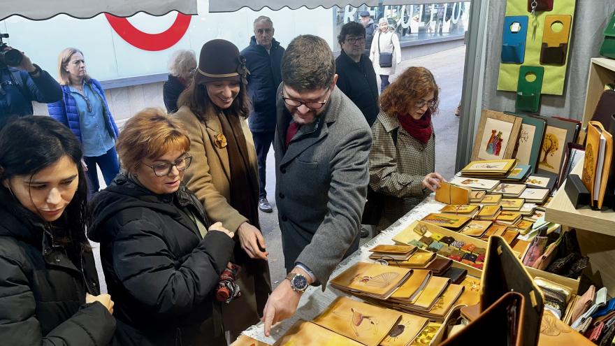 Texto Alternativo: La Comunidad de Madrid, en la XXXVII edición de la Feria Mercado de Artesanía, principal evento del sector en España