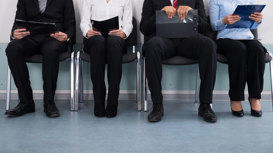 Texto Alternativo: La Comunidad de Madrid incrementa casi un 9% las ayudas a la contratación de desempleados con mayor dificultad de inserción laboral