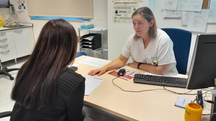 Texto Alternativo: El Hospital público del Henares acoge a más de 80 mujeres en un encuentro sobre menopausia