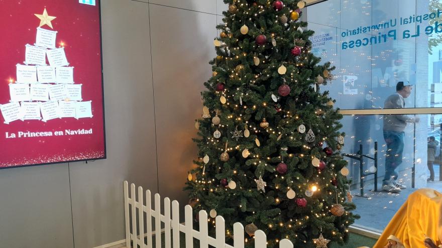 Texto Alternativo: El Hospital público de La Princesa celebra la Navidad con música, teatro y actividades solidarias para pacientes y profesionales