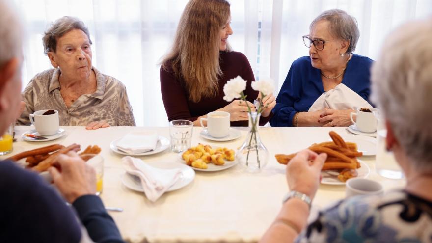 Texto Alternativo: La Comunidad de Madrid potenciará la estimulación de los mayores con alto deterioro cognitivo mediante dispositivos tecnológicos de última generación