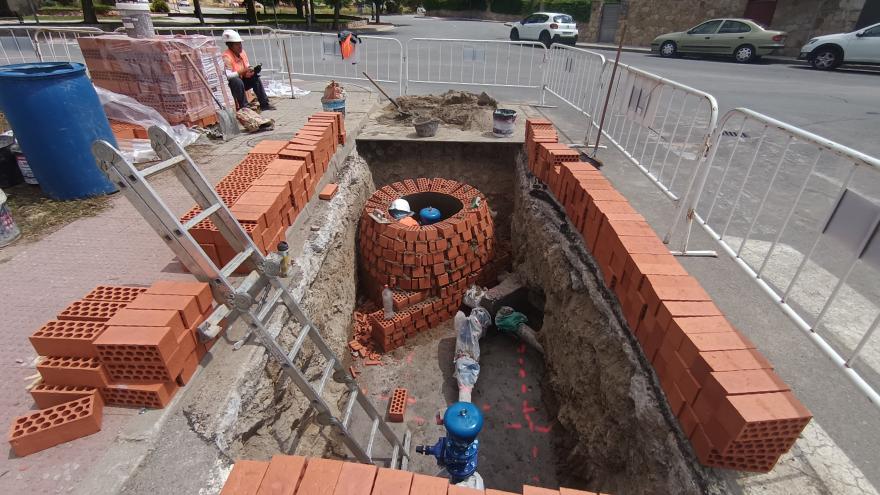Texto Alternativo: La Comunidad de Madrid ha invertido este año cerca de 500 millones en abastecimiento de agua, saneamiento y obras hidráulicas, un 21% más que en 2023