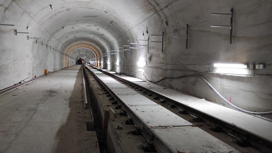 Texto Alternativo: Díaz Ayuso anuncia el inicio de las obras del intercambiador de Conde de Casal y la ampliación de la Línea 5 de Metro en el primer trimestre de 2025