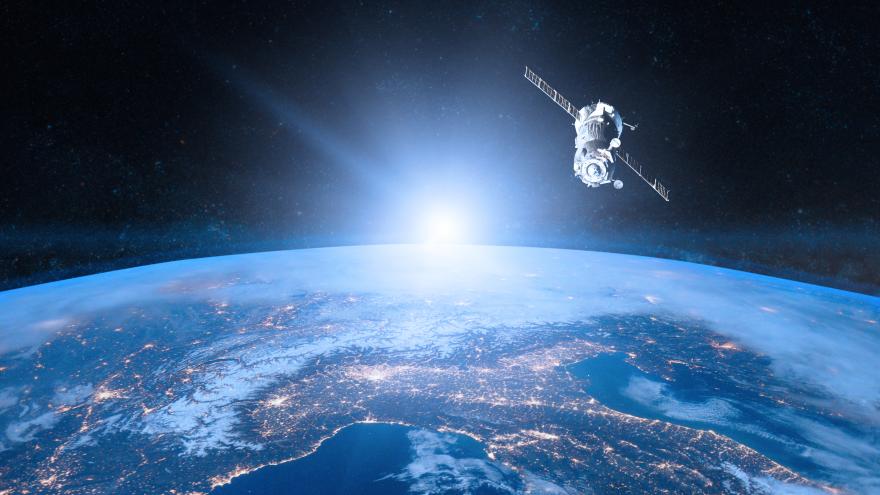 Texto Alternativo: La Comunidad de Madrid invierte en el proyecto de lanzamiento de un microsatélite al espacio de la Universidad Politécnica